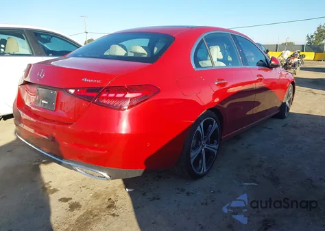 2024 Mercedes-Benz C 300 z USA, uszkodzony, nr VIN W1KAF4HB2RR236003